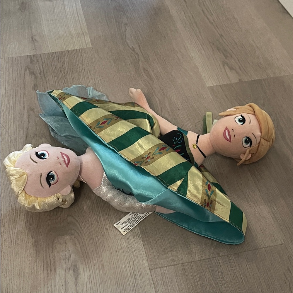 Disney Parks Frozen Elsa and Anna Reversible Topsy Turvy Plush Doll